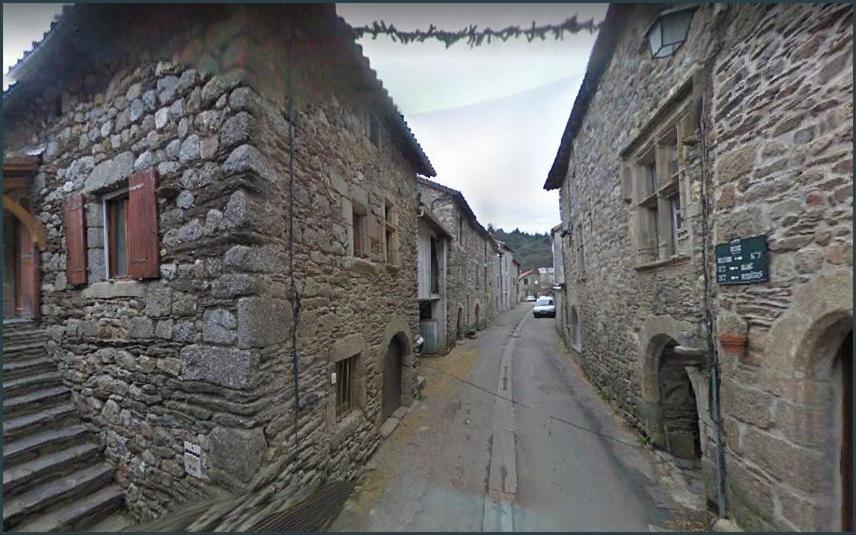 Gites En Cevennes "Chez Steloune" Genolhac Exterior photo